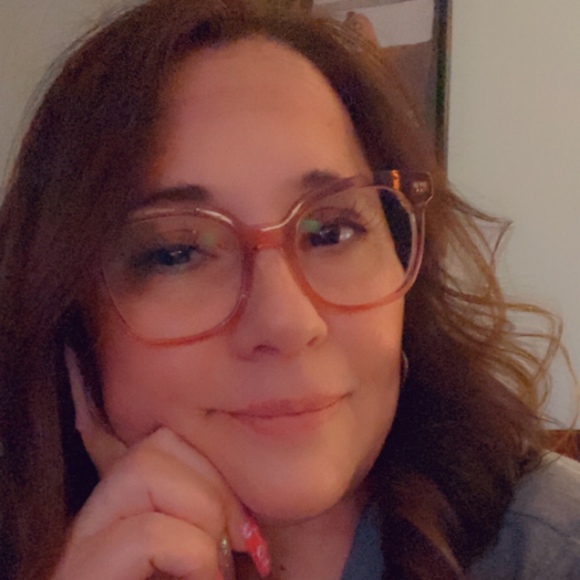 Meet your Posher, Marcella - Picture 1 of 1